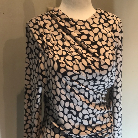 “DIANE von FURSTENBERG” VINTAGE Black and White Dress. - Picture 3 of 13